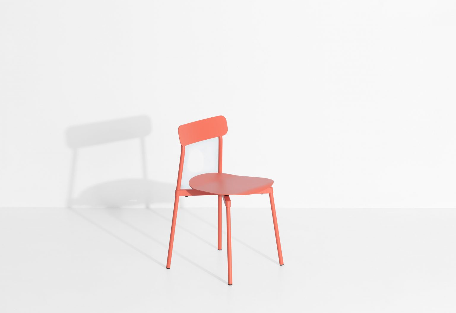 Biennale Interieur - Belgium's leading design and interior event - M0810105_fromme_chair_coral_©pf_packshot_hd-4.jpg